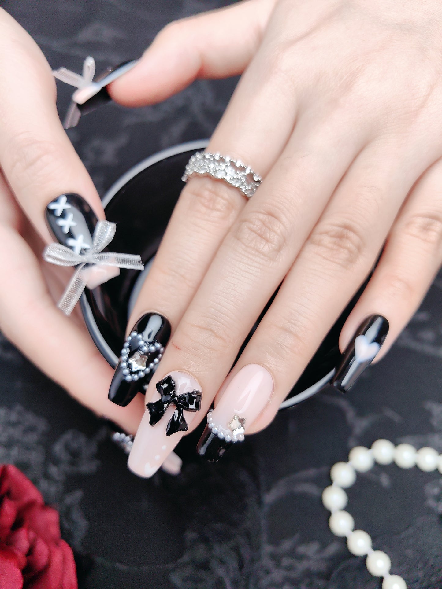 Ribbon Nails, 3D Gel Black Nails Design