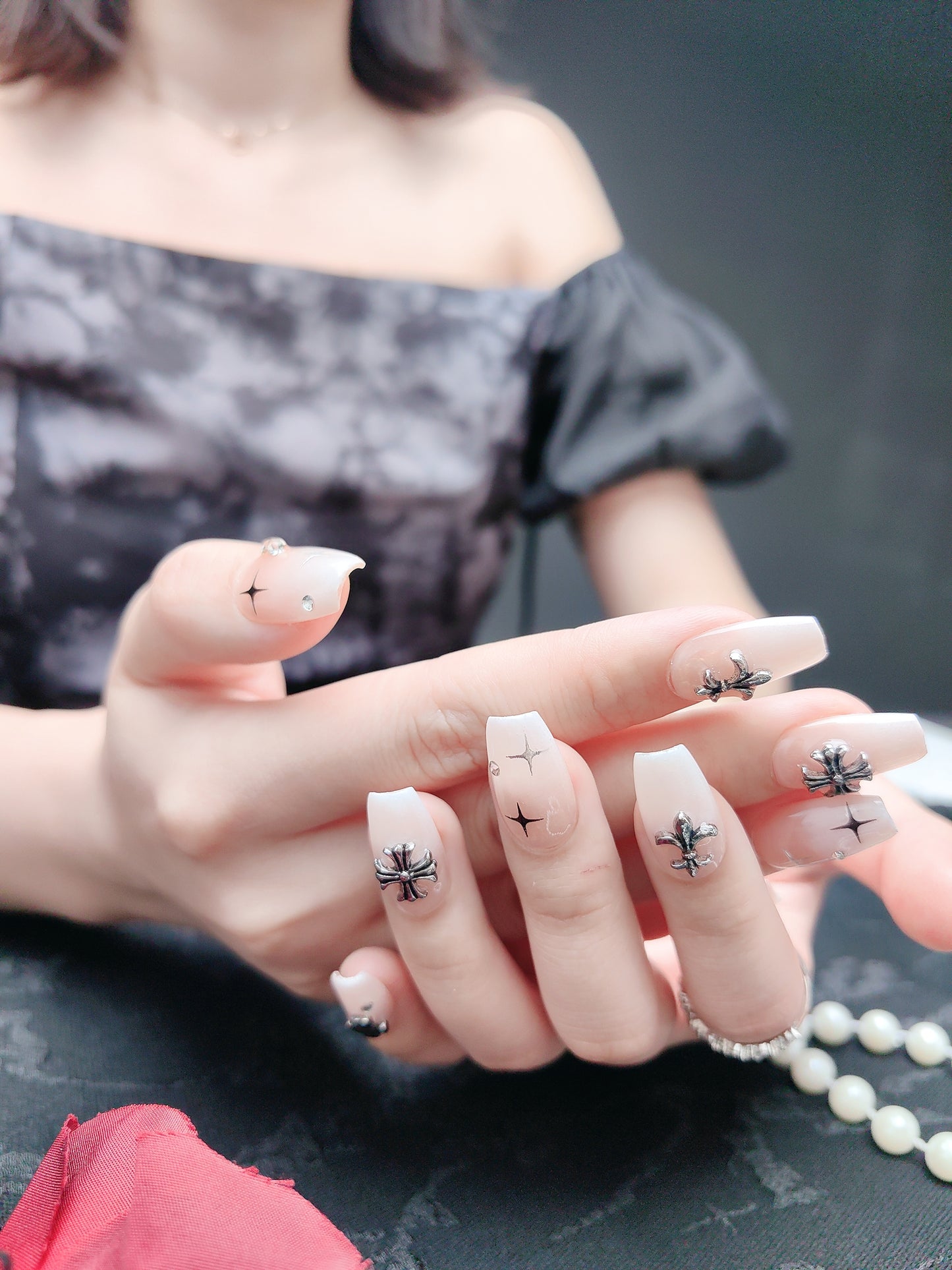 Silver Rivet Punk Press on Nails