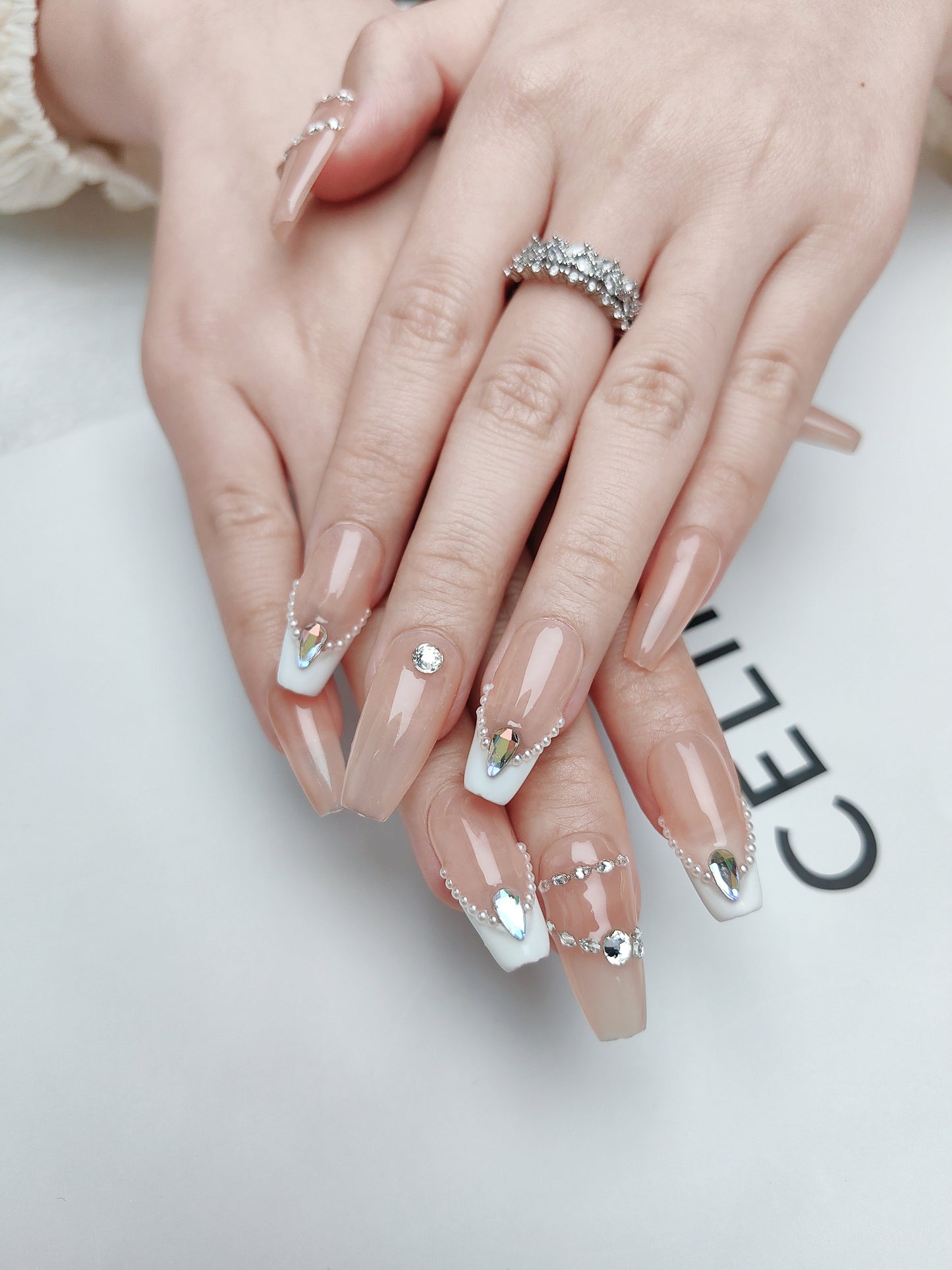 Luxury White French Pearl Press On Nails