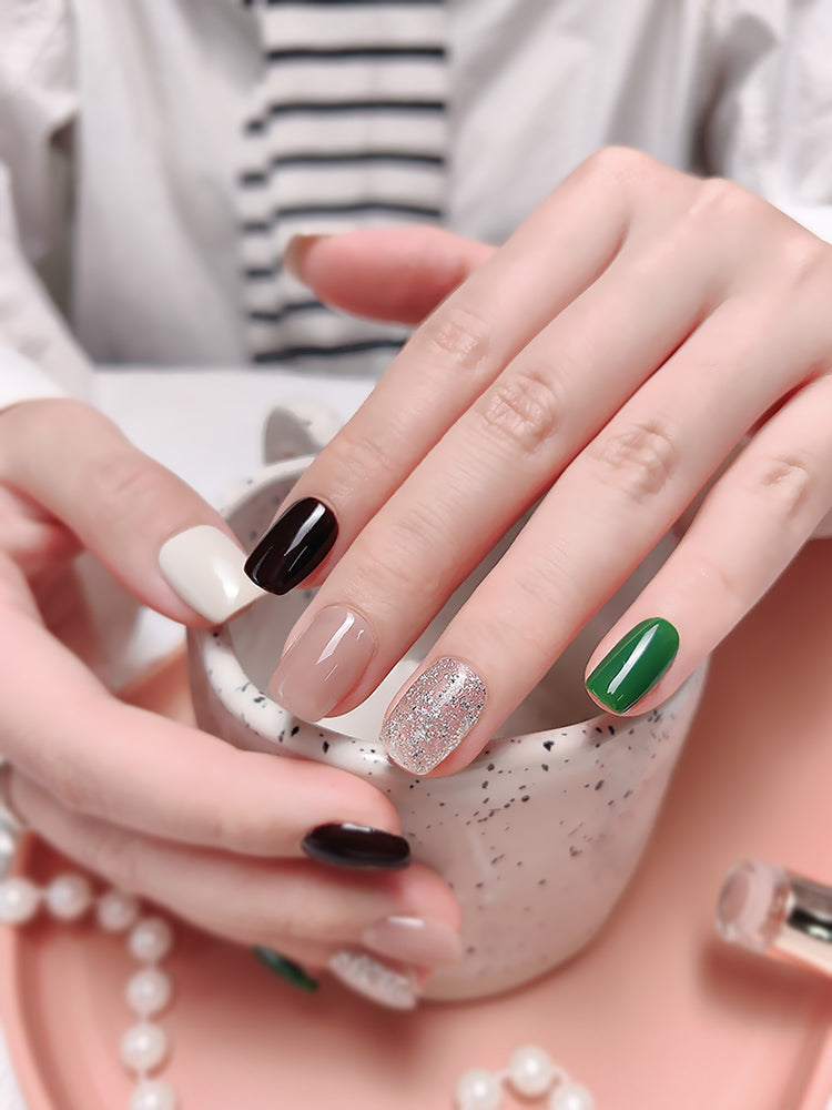 Green and White Color Jumping Press-On Nail